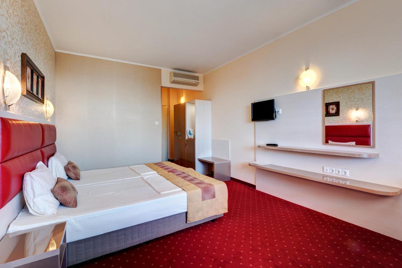 Hotel Capri Nesebar Exterior photo