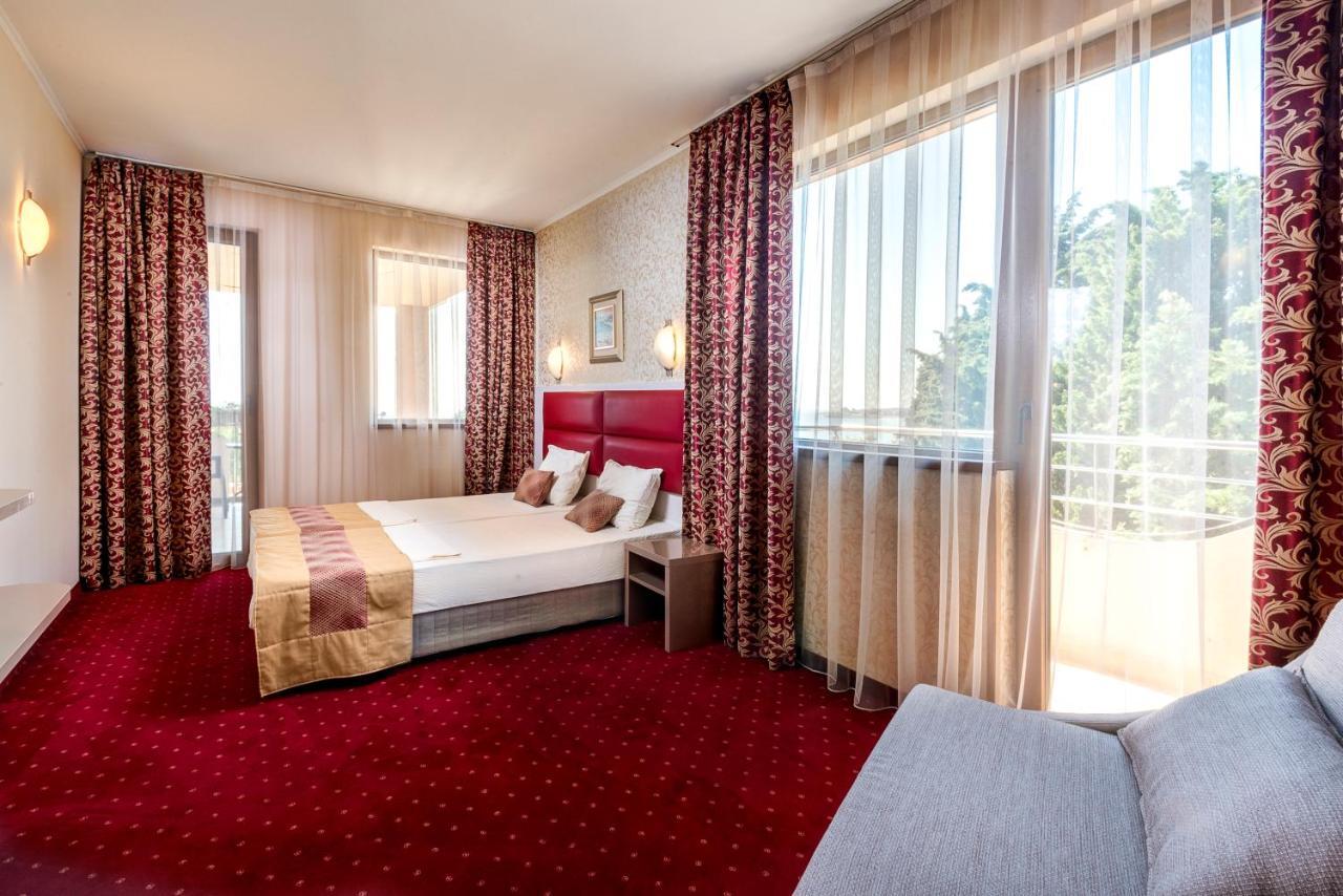Hotel Capri Nesebar Exterior photo